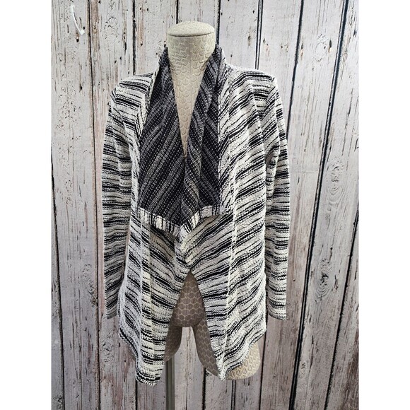 ALK Women's M Eddie Bauer Black‎ & White Open Drape Front Cardigan Sweater EUC! - Picture 2 of 8